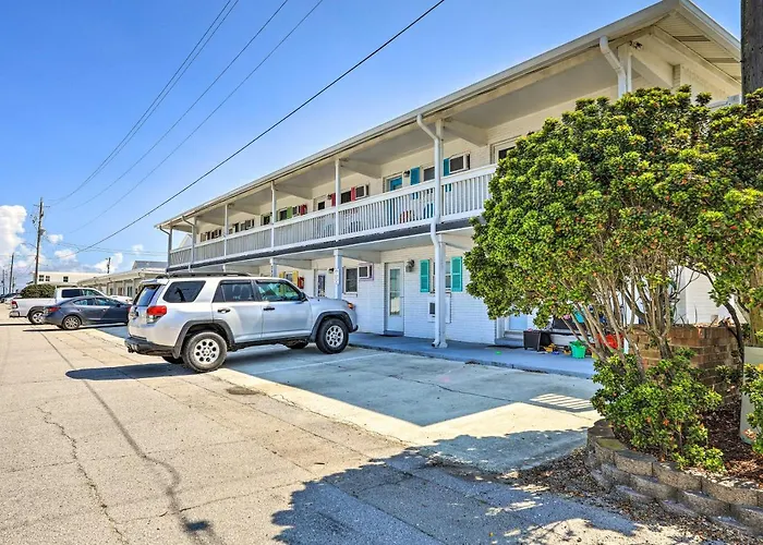 Atlantic Beach Studio W/ Community Pool!